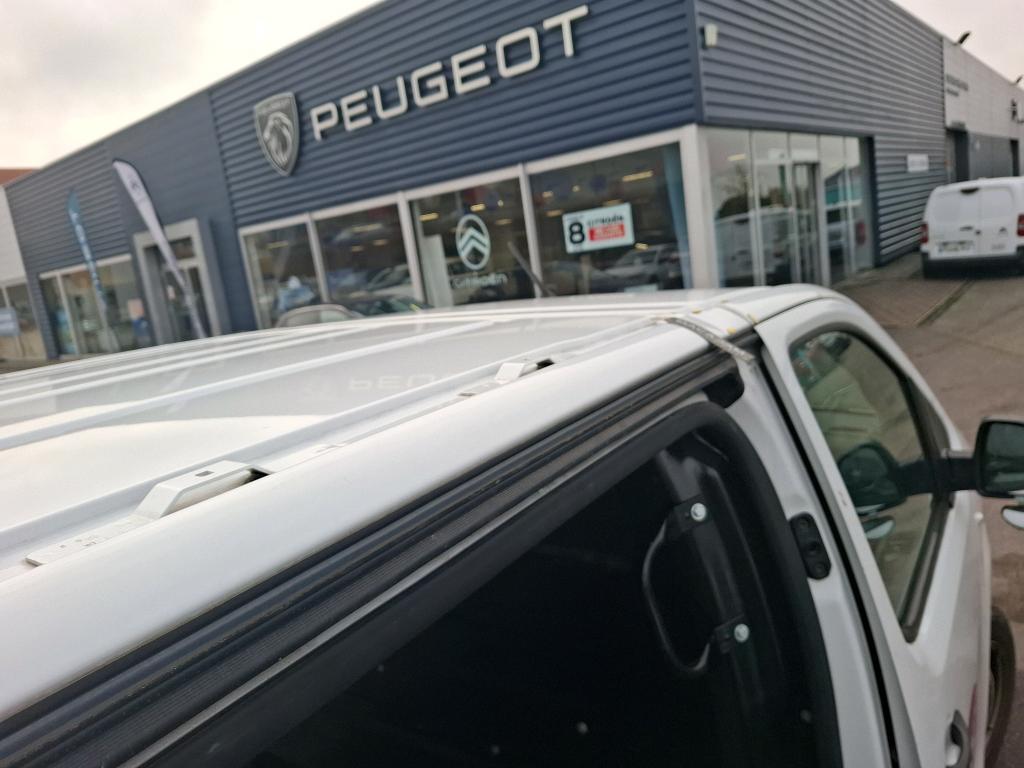 PEUGEOT EXPERT FOURGON TOLE STANDARD 2.0 BLUEHDI 120 S&S BVM6 PREMIUM 2018