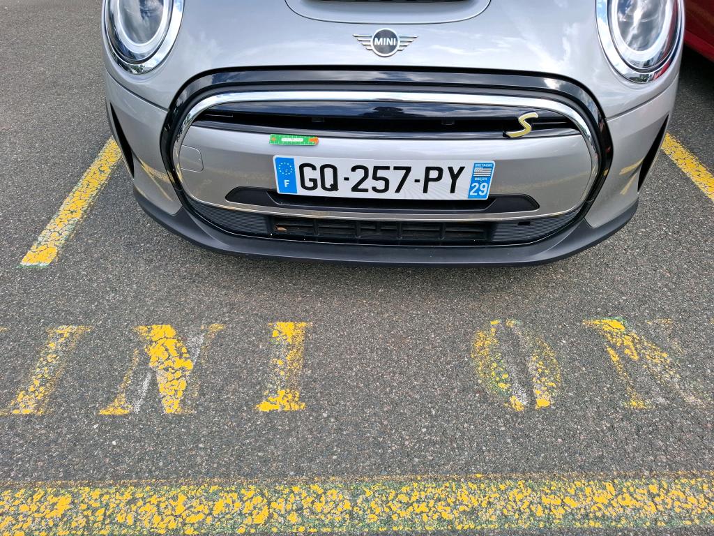 MINI HATCH 3 Portes Cooper SE 184 ch Essential 2023