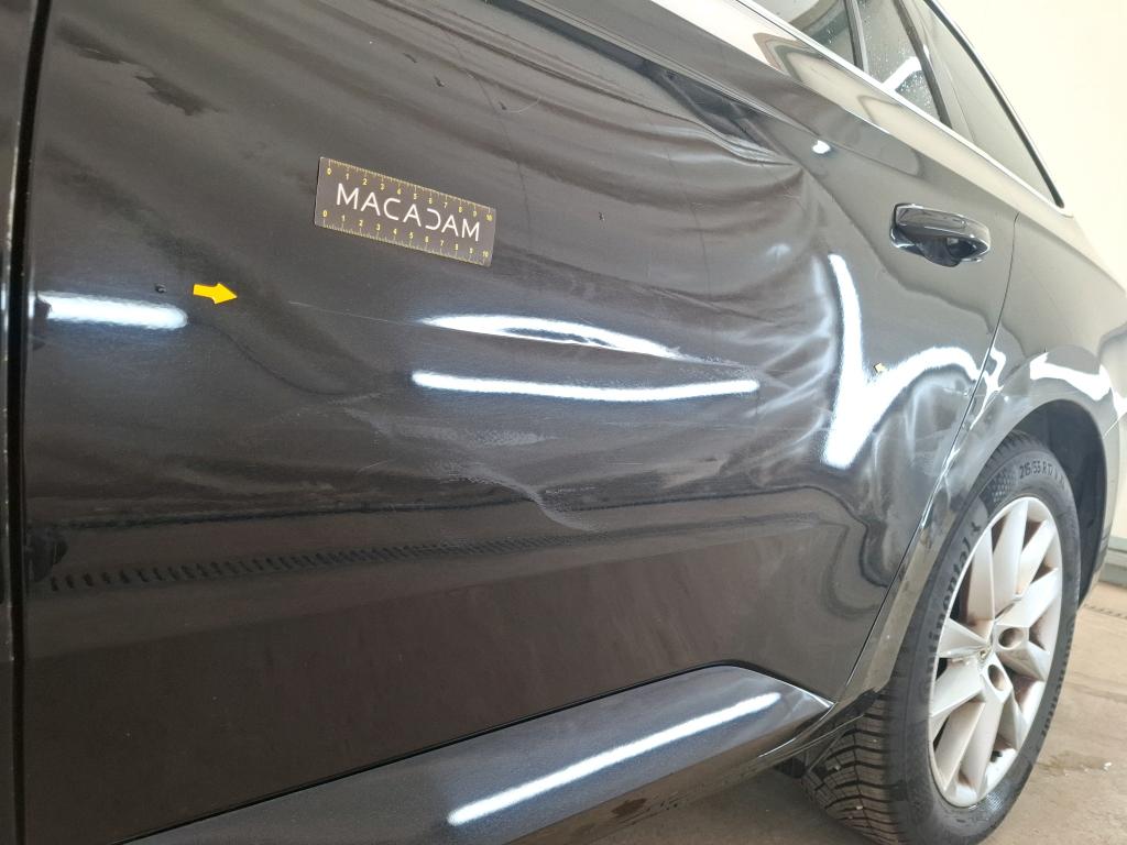 SKODA SUPERB COMBI 2.0 TDI 150 SCR DSG7 Business 2022