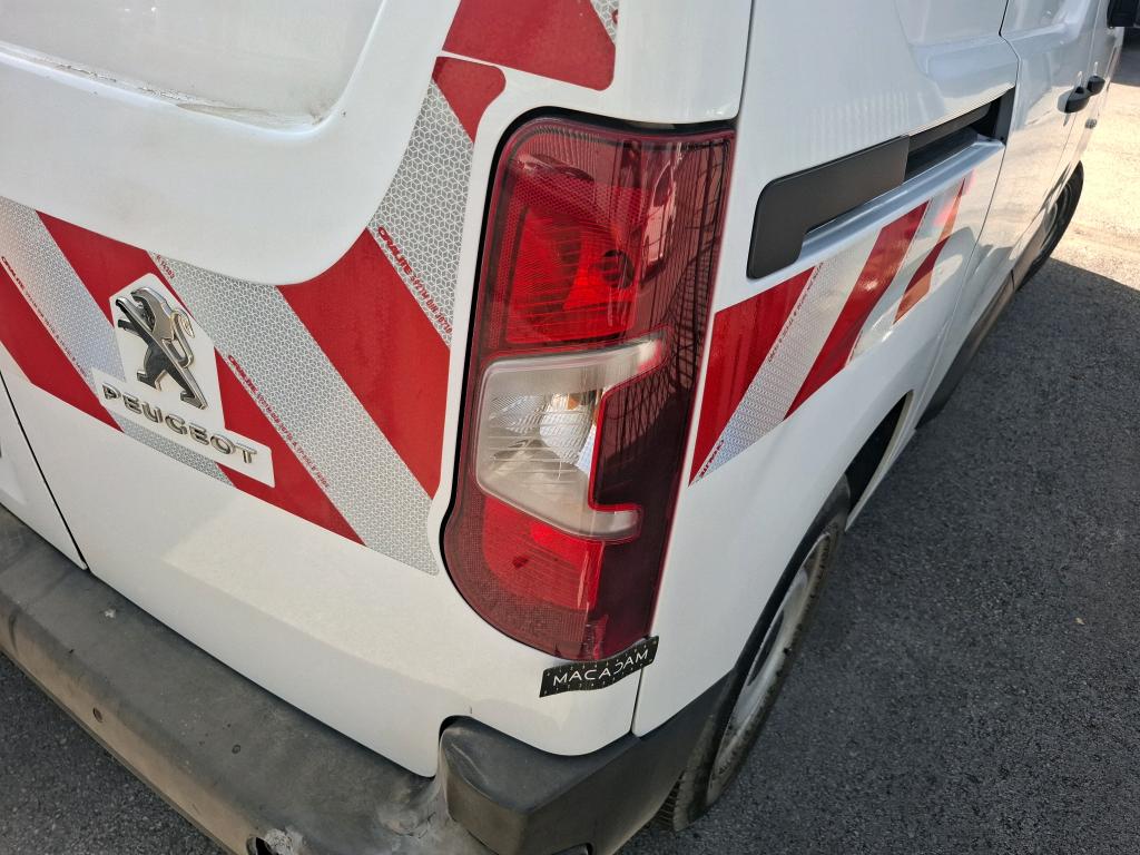 PEUGEOT PARTNER FOURGON STANDARD 650 KG BLUEHDI 100 S&S BVM6 PREMIUM 2022