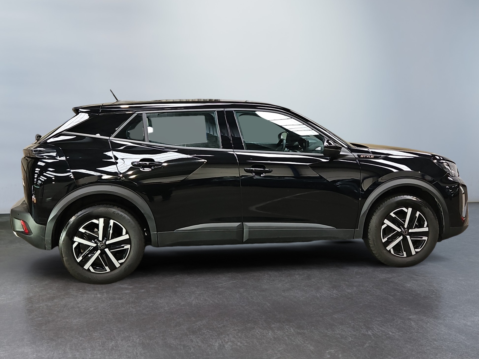 PEUGEOT 2008 Hybrid 145 e-DCS6 Style 2025
