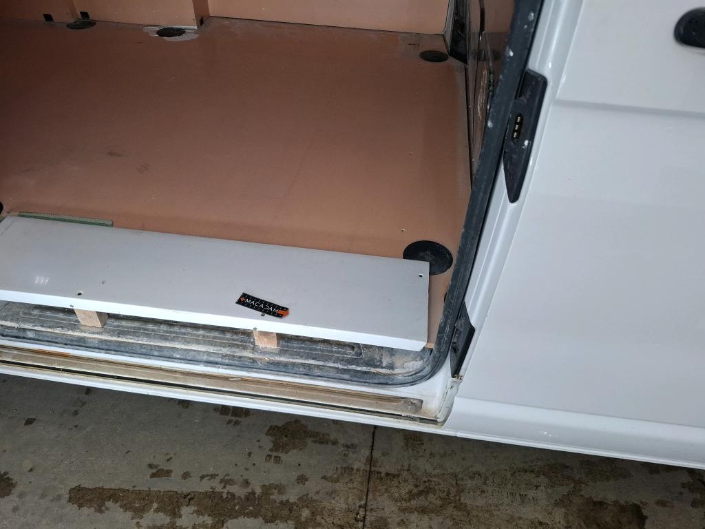 VOLKSWAGEN TRANSPORTER FOURGON FGN TOLE L2H1 2.0 TDI 102 - 2019