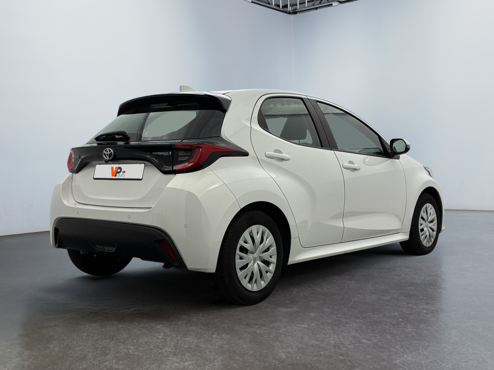 TOYOTA YARIS AFFAIRES HYBRIDE 116H DYNAMIC BUSINESS + PROGRAMME BEYOND ZERO ACADEMY 2024