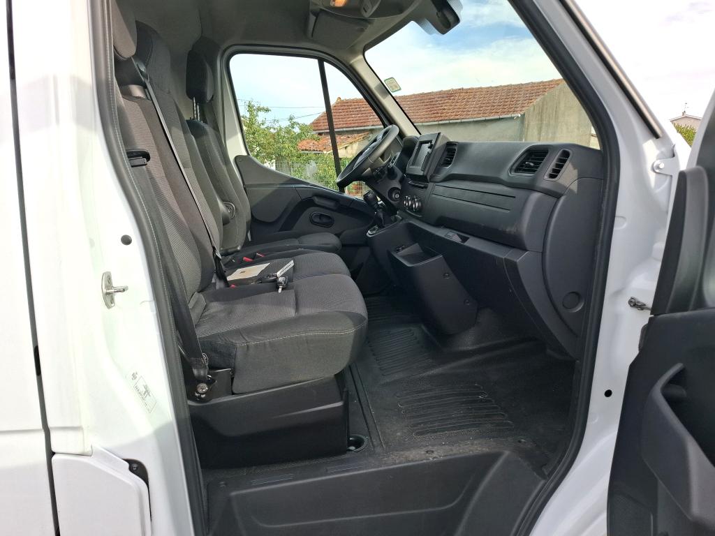 RENAULT MASTER FOURGON FGN TRAC F3300 L2H2 BLUE DCI 135 GRAND CONFORT 2022