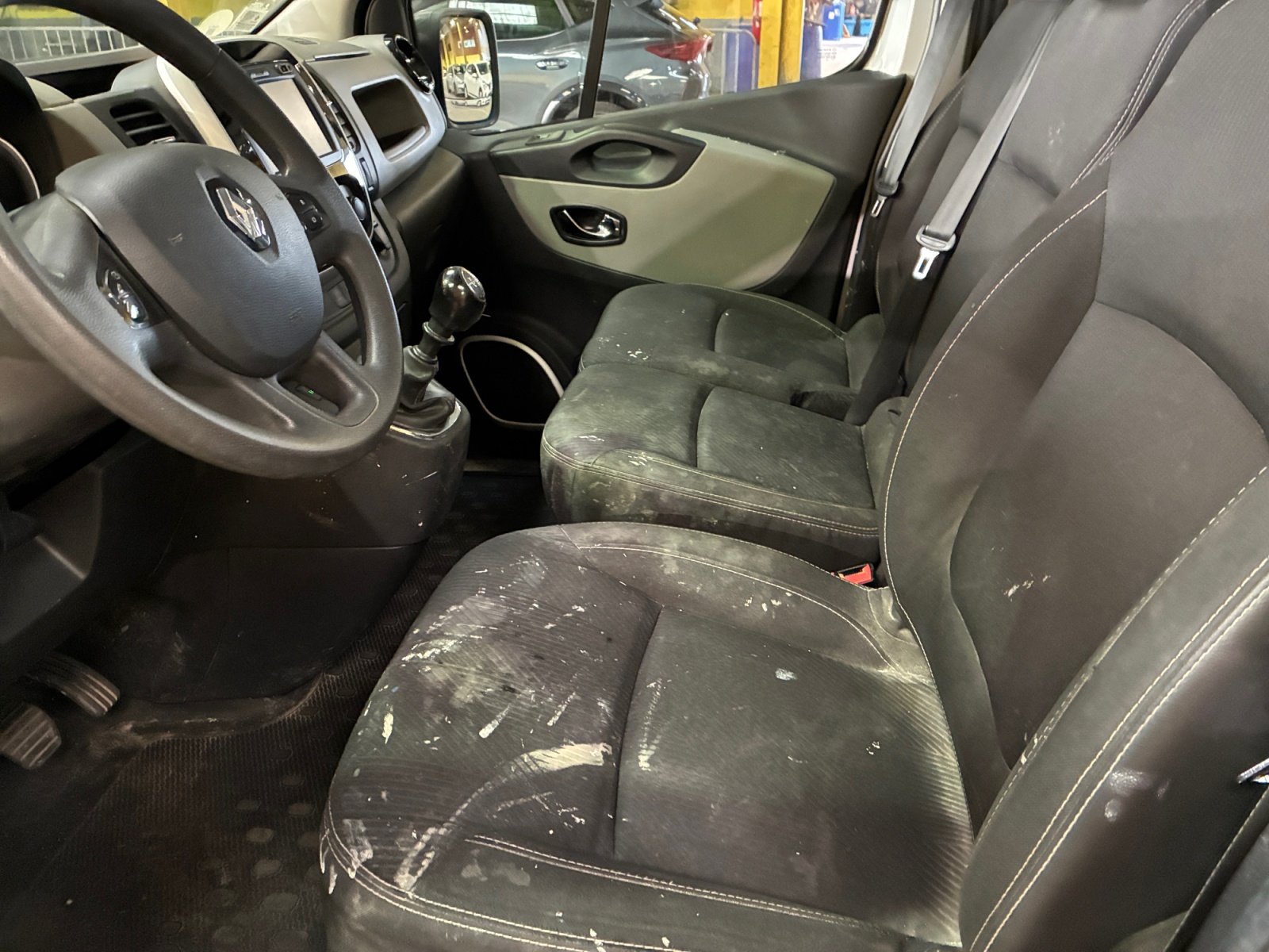 RENAULT Trafic Fgn L1h1 1000 Kg Dci 120 E6 GRAND CONFORT 