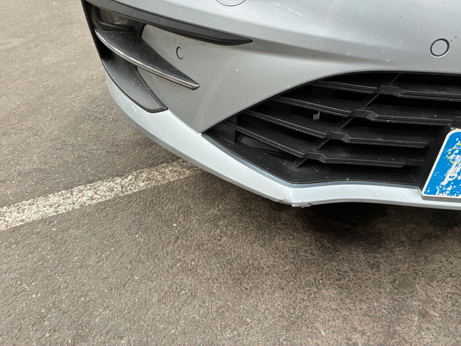RENAULT Megane IV Berline Blue dCi 115 Evolution 2022
