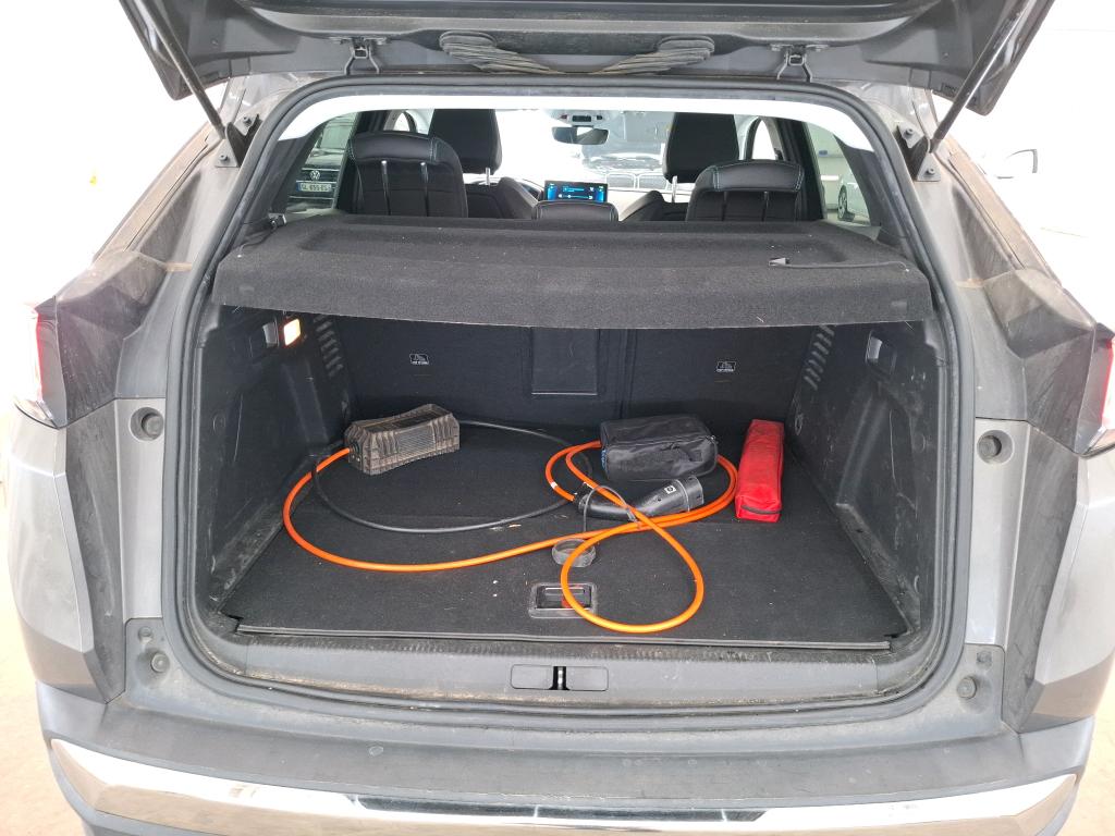 PEUGEOT 3008 Hybrid 225 e-EAT8 Allure Pack 2022