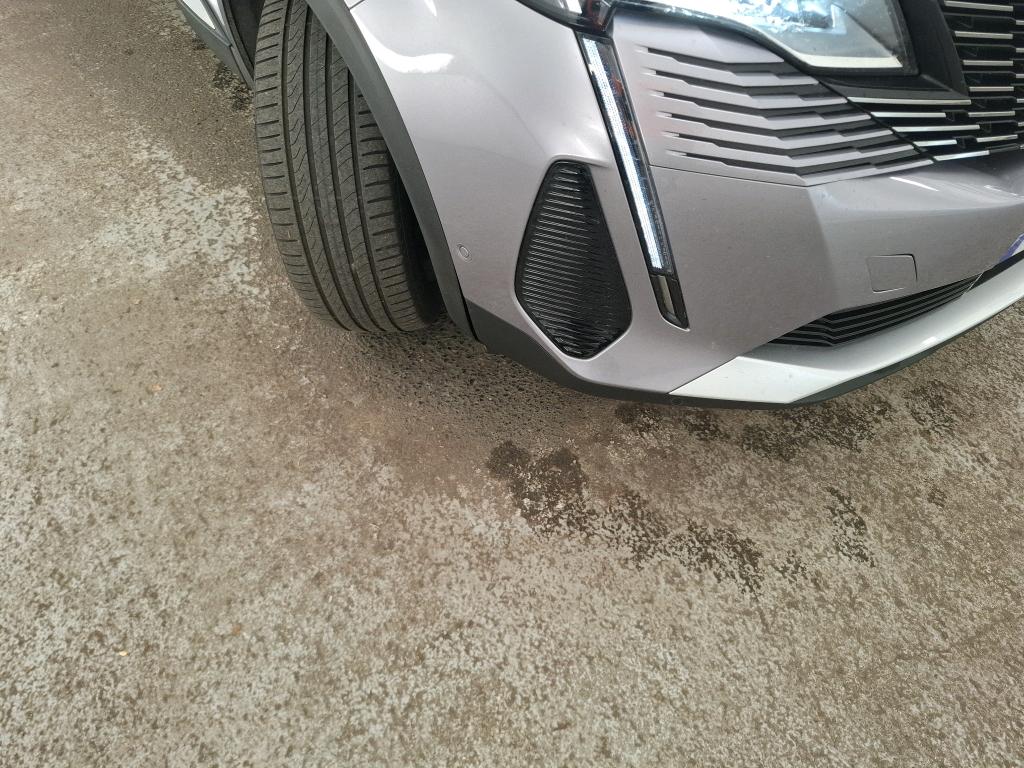 PEUGEOT 3008 Hybrid 225 e-EAT8 Allure 2022