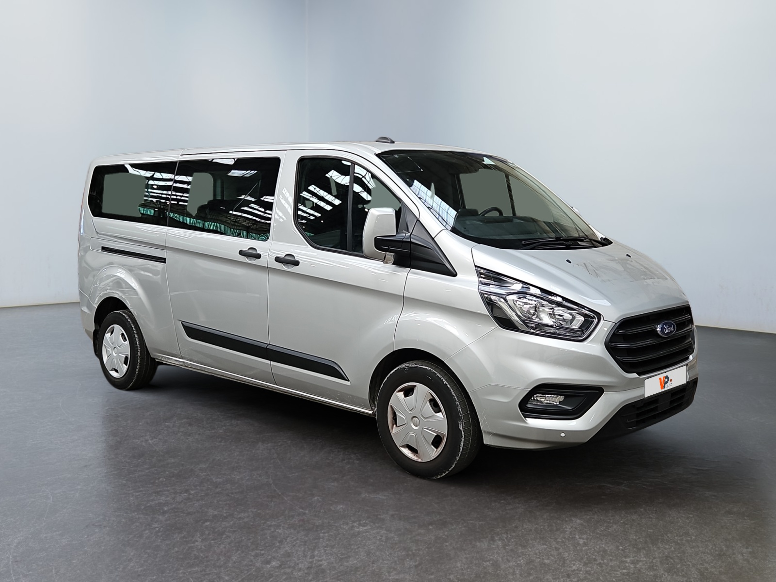 FORD TRANSIT Custom KOMBI 320 L2H1 2.0 EcoBlue 130 Trend Business 2023