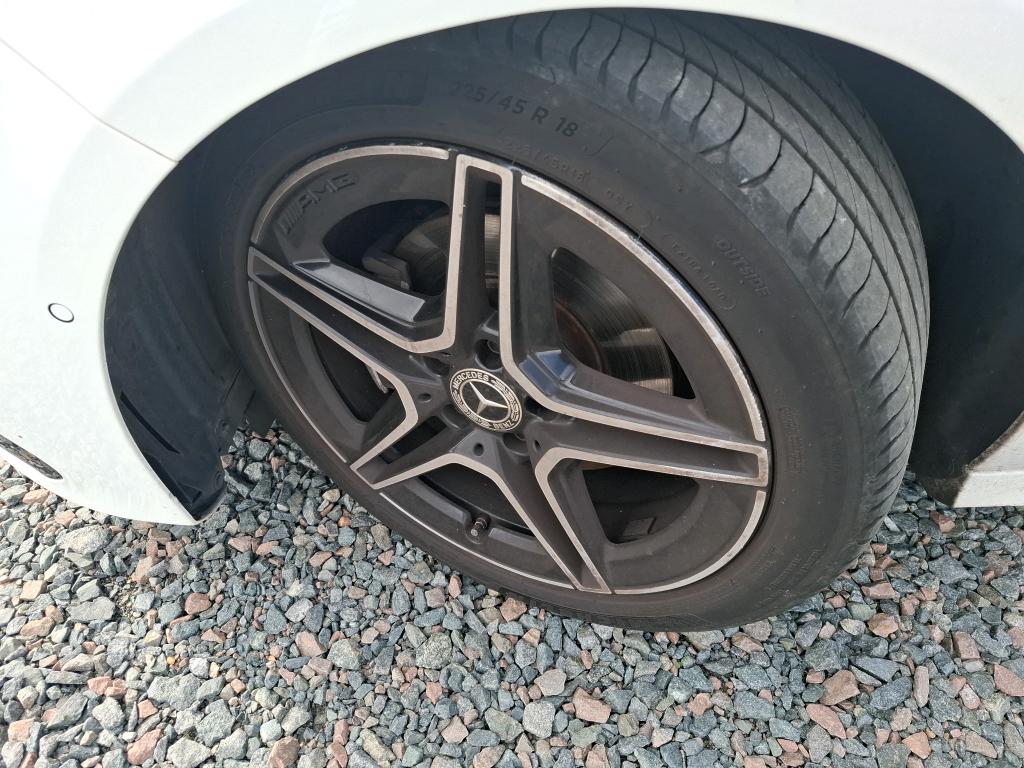 MERCEDES-BENZ CLASSE A 180 d Business Line 2024