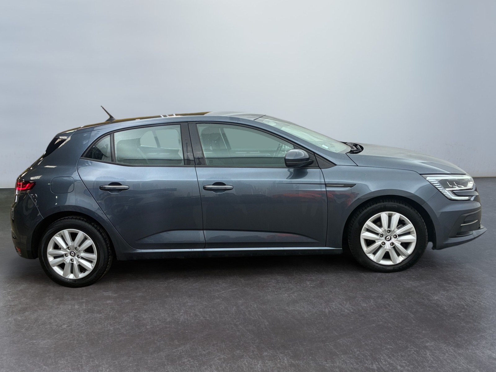 RENAULT Mégane IV Berline Blue dCi 115 EDC - 21N Business 2022