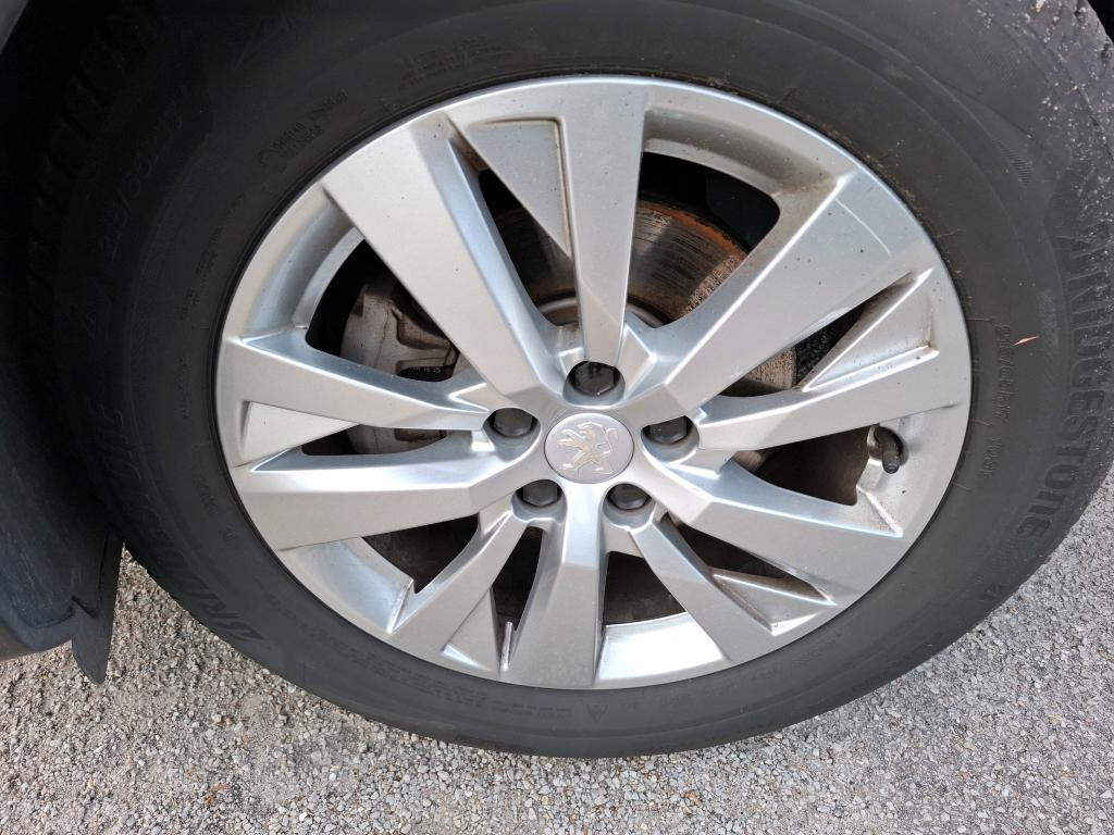 PEUGEOT 5008 Hybrid 136 e-DCS6 Active Pack 2024