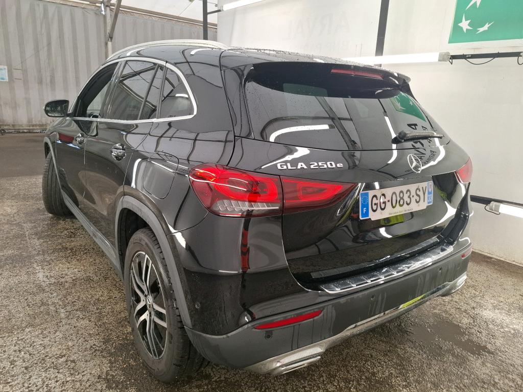 MERCEDES-BENZ GLA 250 e 8G-DCT Progressive Line 2022