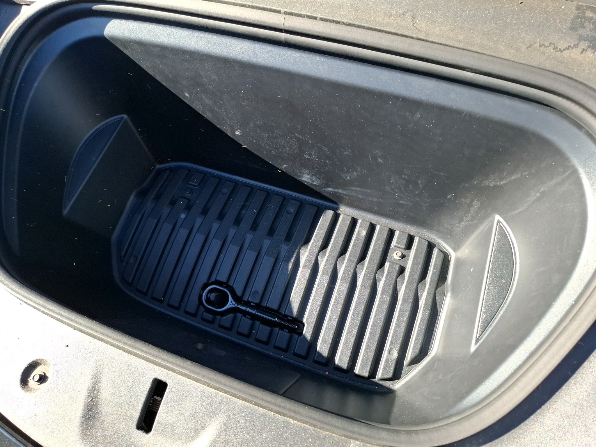 TESLA MODEL Y Standard RWD 2023