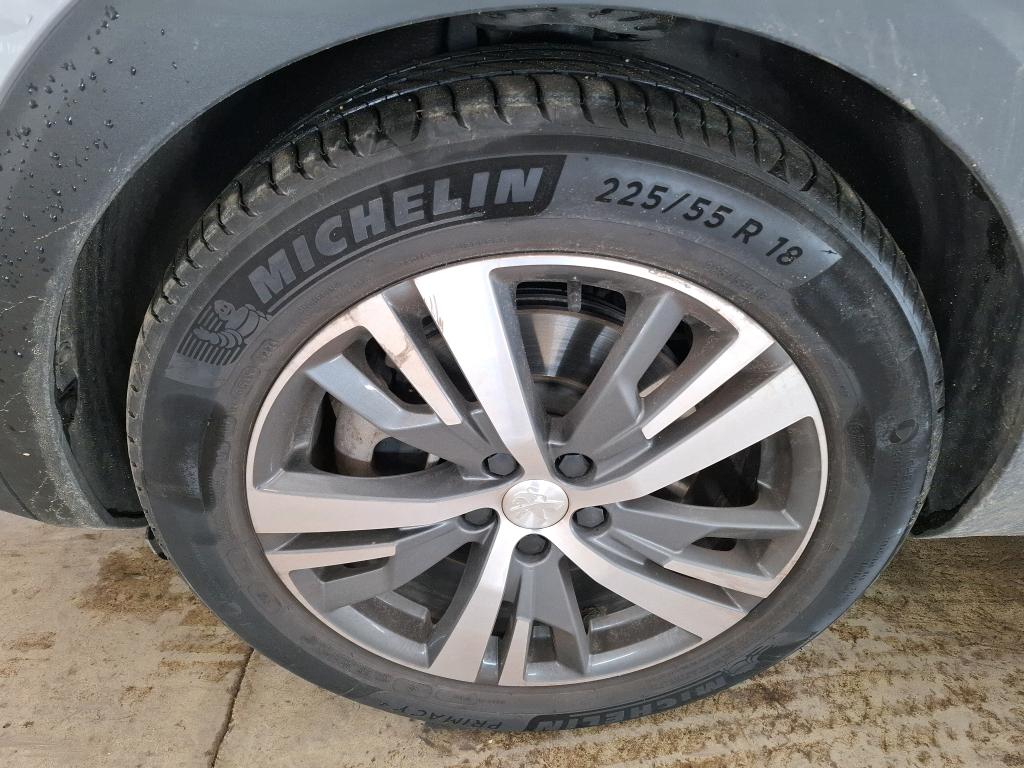 PEUGEOT 3008 Hybrid 225 e-EAT8 Allure Pack 2020