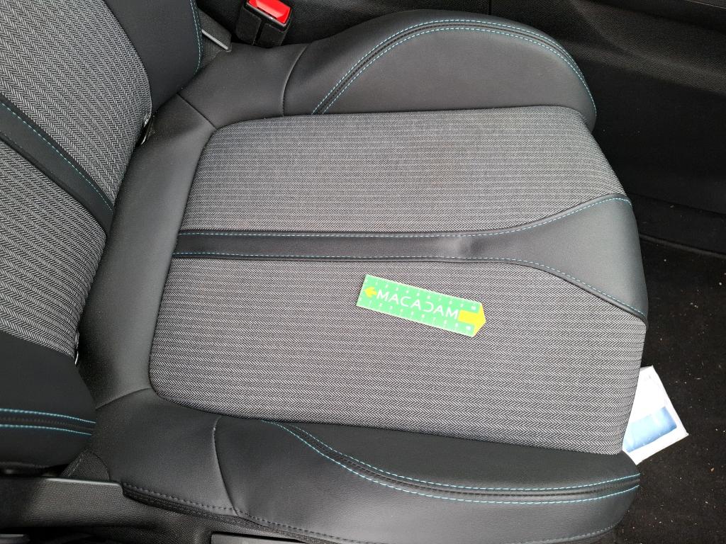 PEUGEOT 3008 Hybrid 225 e-EAT8 Allure Pack 2023