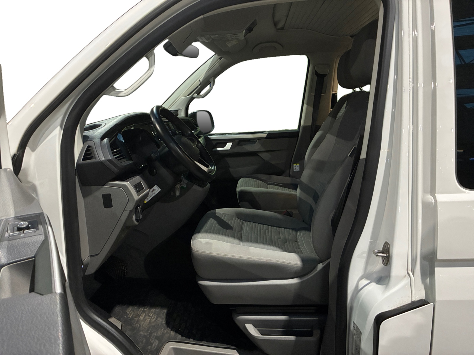 VOLKSWAGEN CALIFORNIA 6.1 2.0 TDI 150 BMT DSG7 Coast 2023