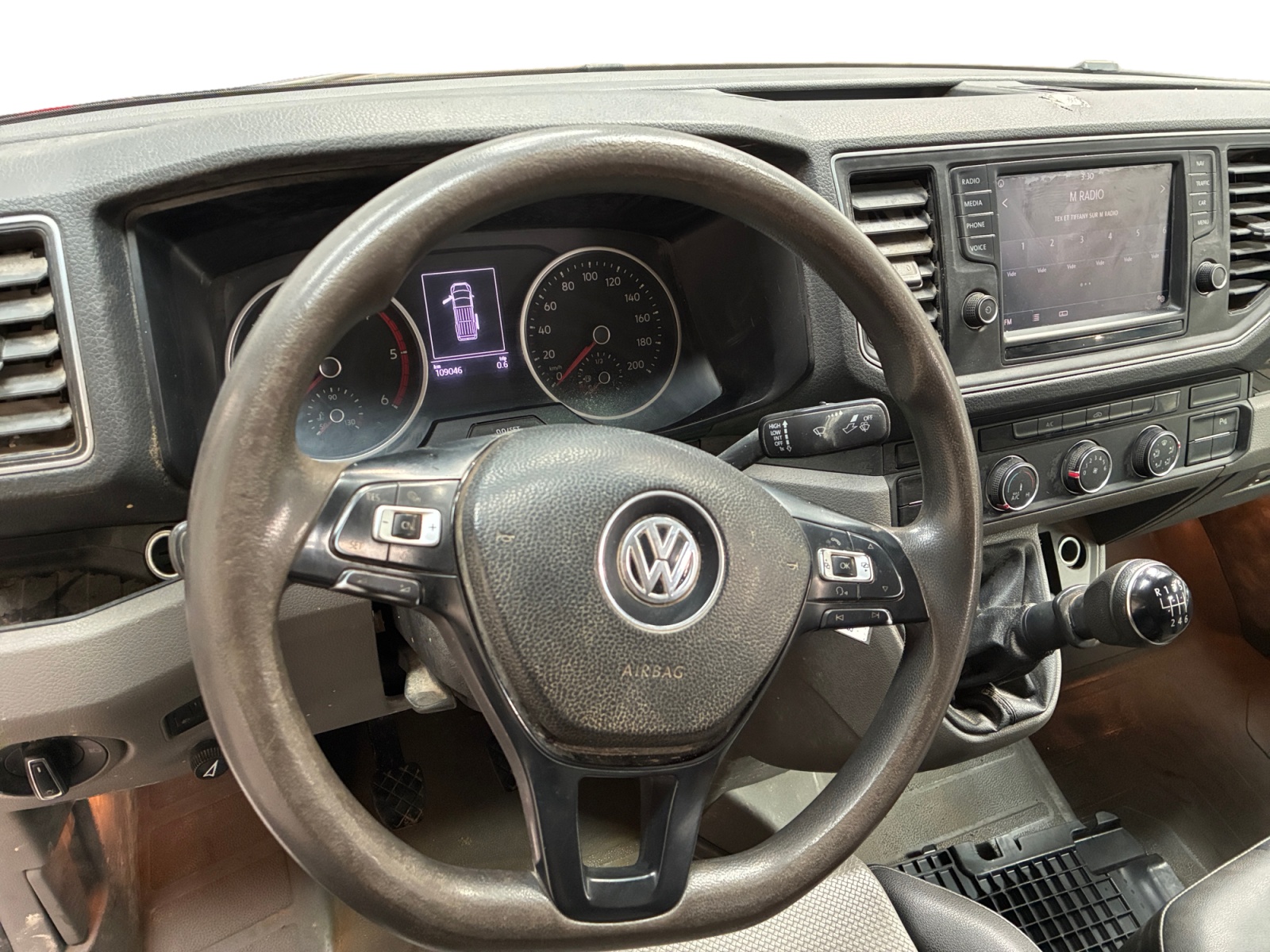 VOLKSWAGEN CRAFTER VAN CA 35 L4H3 2.0 TDI 140 CH BUSINESS LINE PLUS 6pl 2017