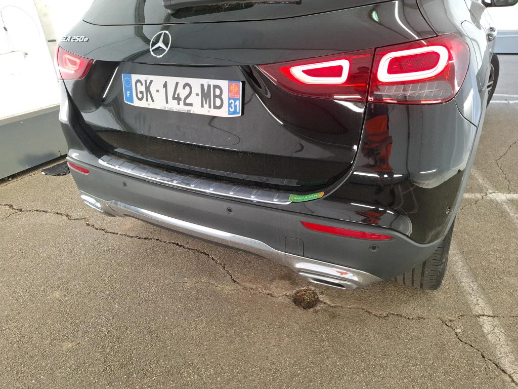 MERCEDES-BENZ MERCEDES GLA II 250 e 8G-DCT Progressive Line 2022