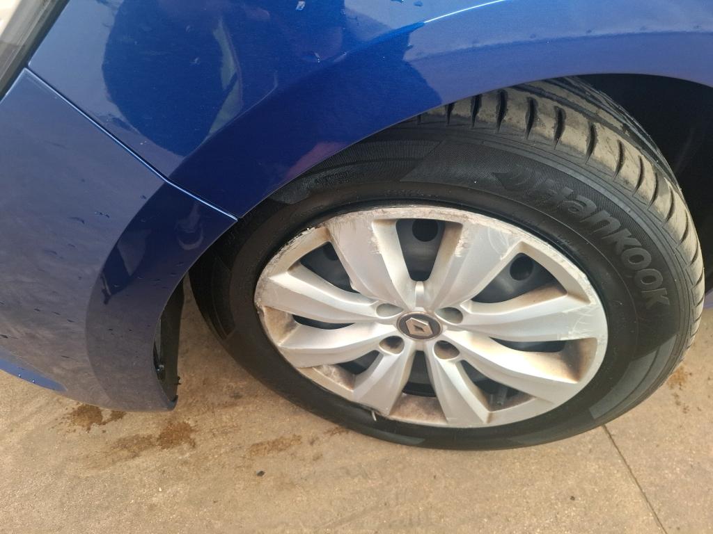 RENAULT CLIO SOCIETE BLUE DCI 85 AIR NAV 2020