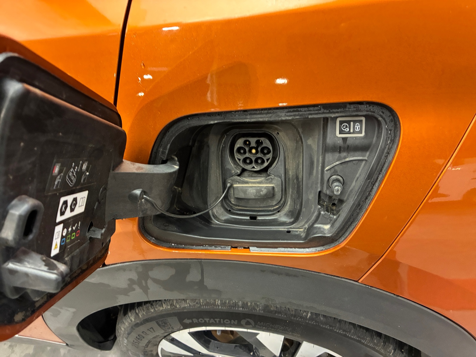 PEUGEOT 2008 Electrique 136 ch Allure 2021
