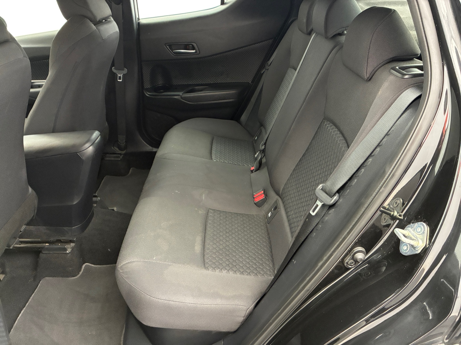 TOYOTA C-HR HYBRIDE 1.8L Edition 2023