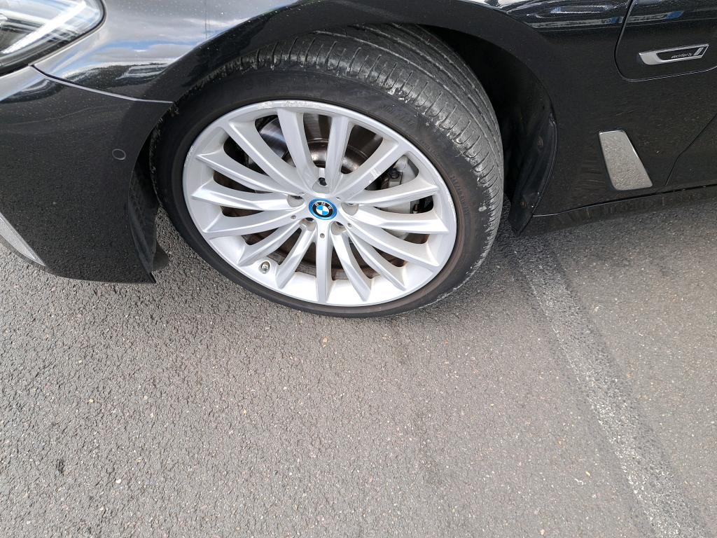 BMW SERIE 5 G30 LCI 530e TwinPower Turbo xDrive 292 ch BVA8 Luxury 2022