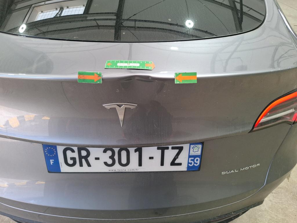 TESLA  2023
