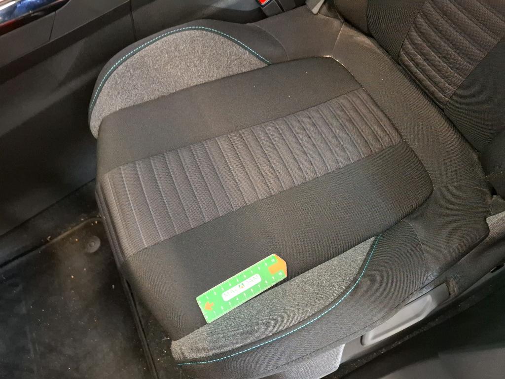 PEUGEOT 3008 Hybrid 225 e-EAT8 Active Pack 2023