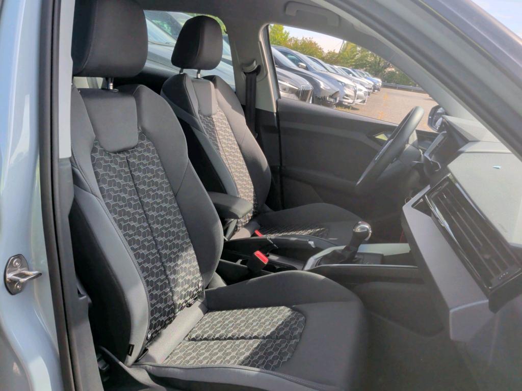AUDI A1 SPORTBACK 25 TFSI 95 ch S tronic 7 Design 2025
