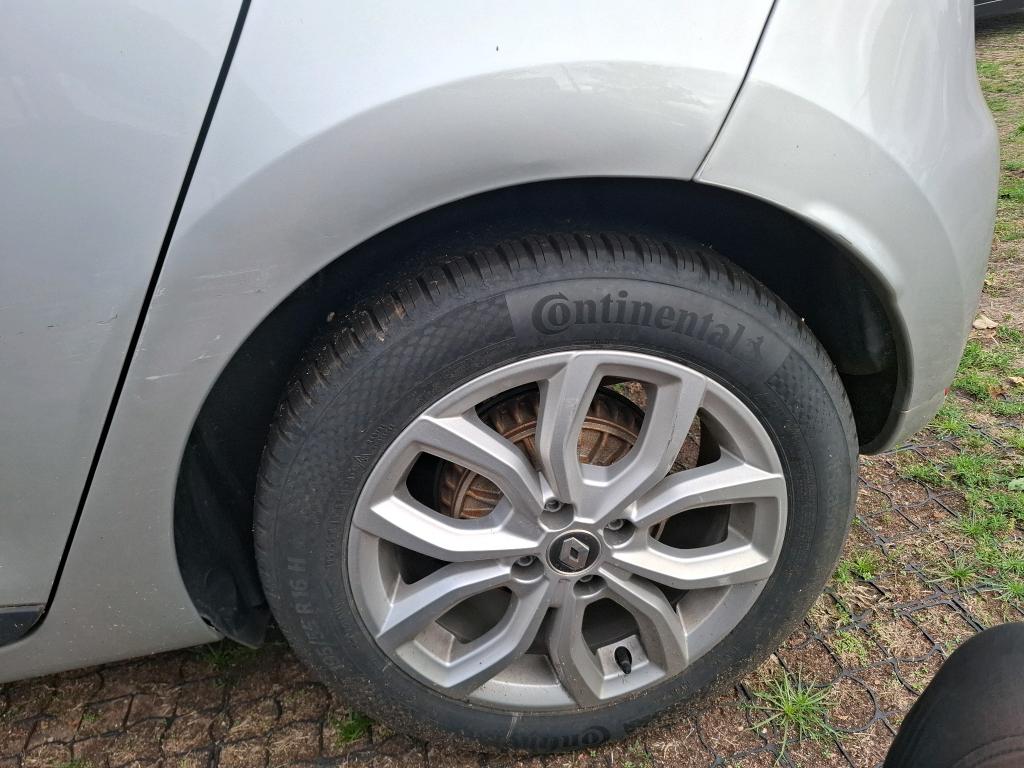 RENAULT CLIO IV BUSINESS dCi 90 E6C EDC 2019
