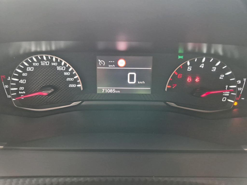 PEUGEOT 208 BUSINESS BlueHDi 100 S&S BVM6 Active 2021