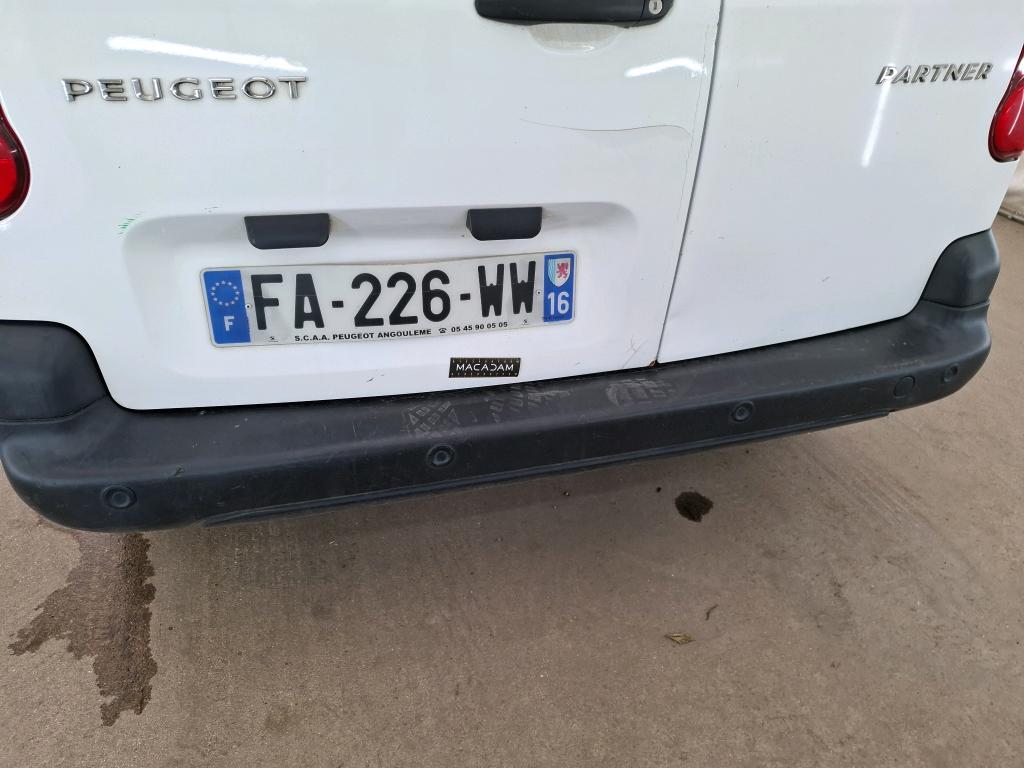 PEUGEOT PARTNER FGN FOURGON STANDARD 1.6 BLUEHDI 100 S&S BVM5 PREMIUM PACK 2018