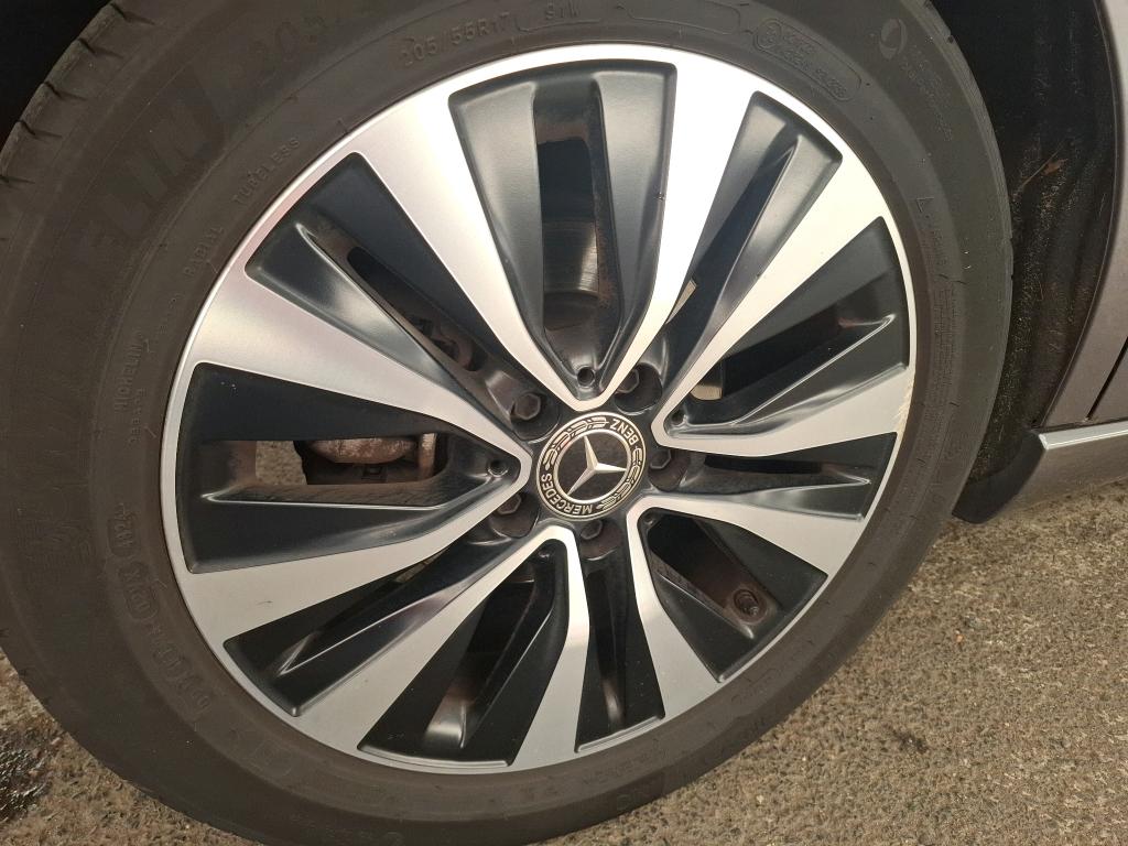 MERCEDES-BENZ MERCEDES CLASSE A 180 d 8G-DCT Style Line 2021
