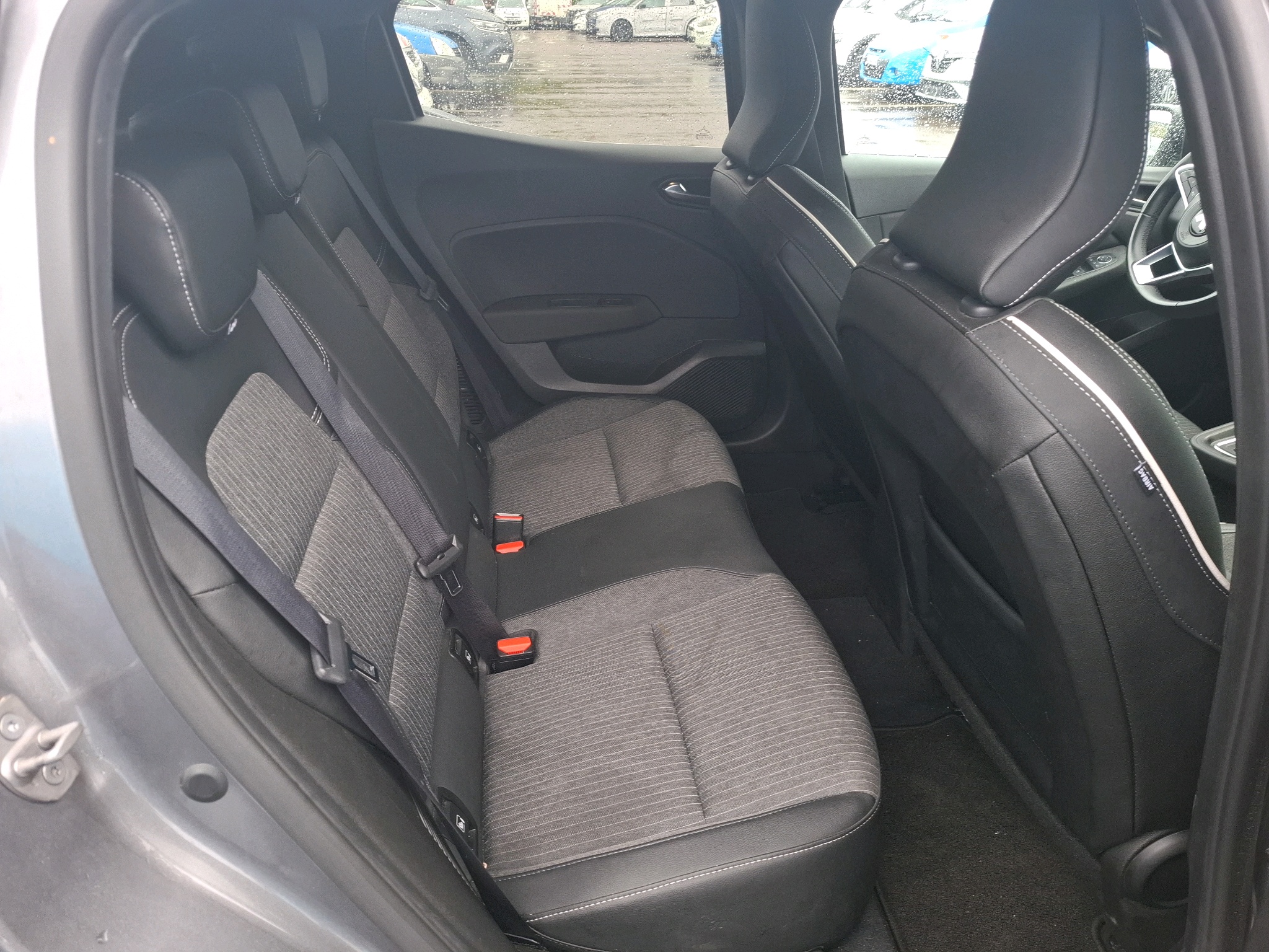 MITSUBISHI Colt 1.6 MPI HEV 143 Intense 2024