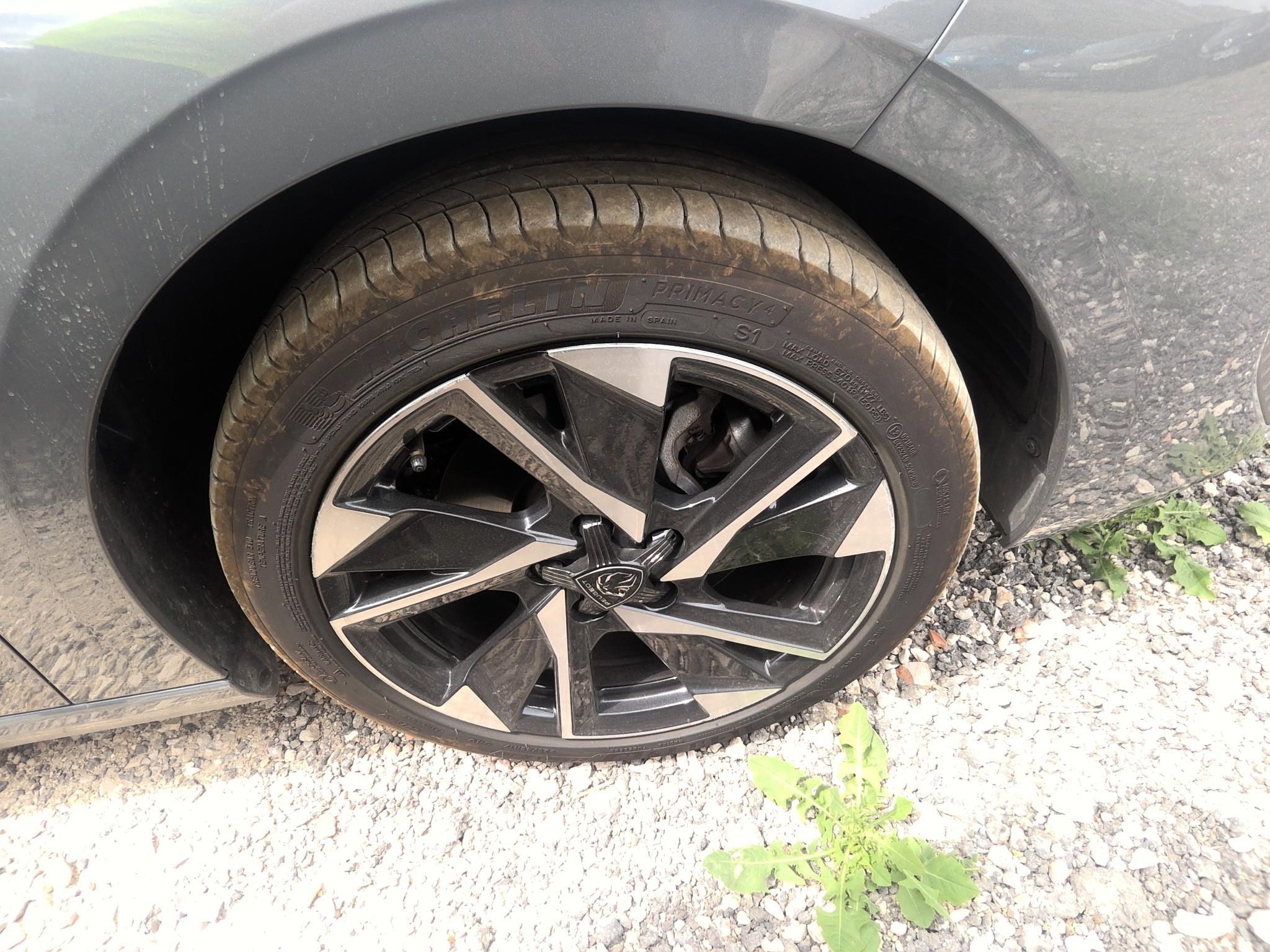 PEUGEOT 308 SW Hybrid 145 e-DCS6 Allure 2025
