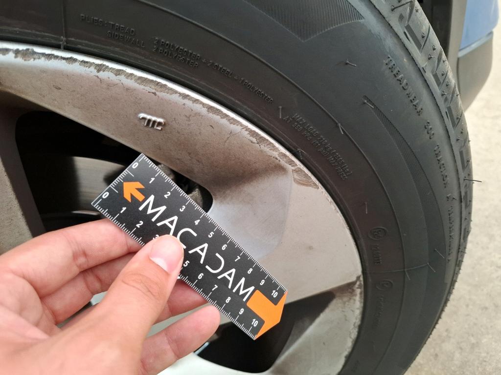 NISSAN  2019