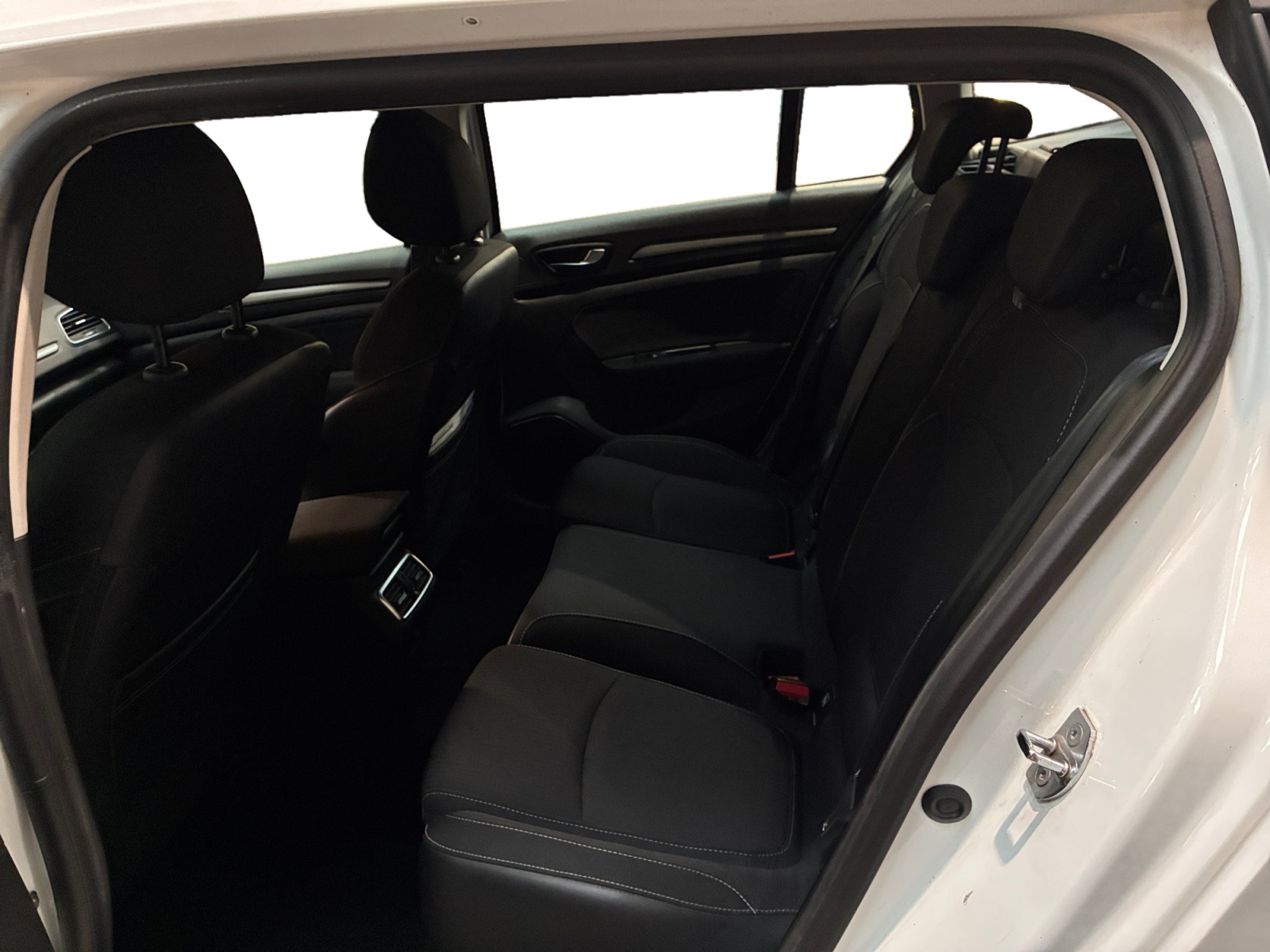 RENAULT Mégane IV Estate Blue dCi 115 - 21N Business 2022