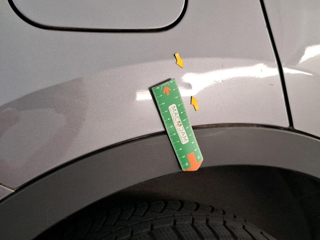 NISSAN  2018
