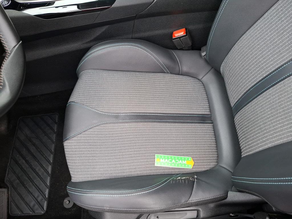 PEUGEOT 3008 Hybrid 225 e-EAT8 Allure 2023