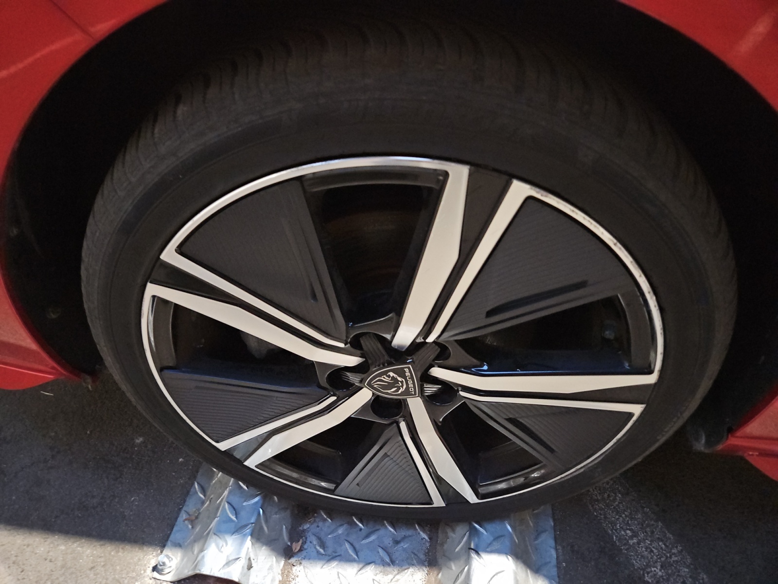 PEUGEOT 308 SW BlueHDi 130ch S&S EAT8 2024