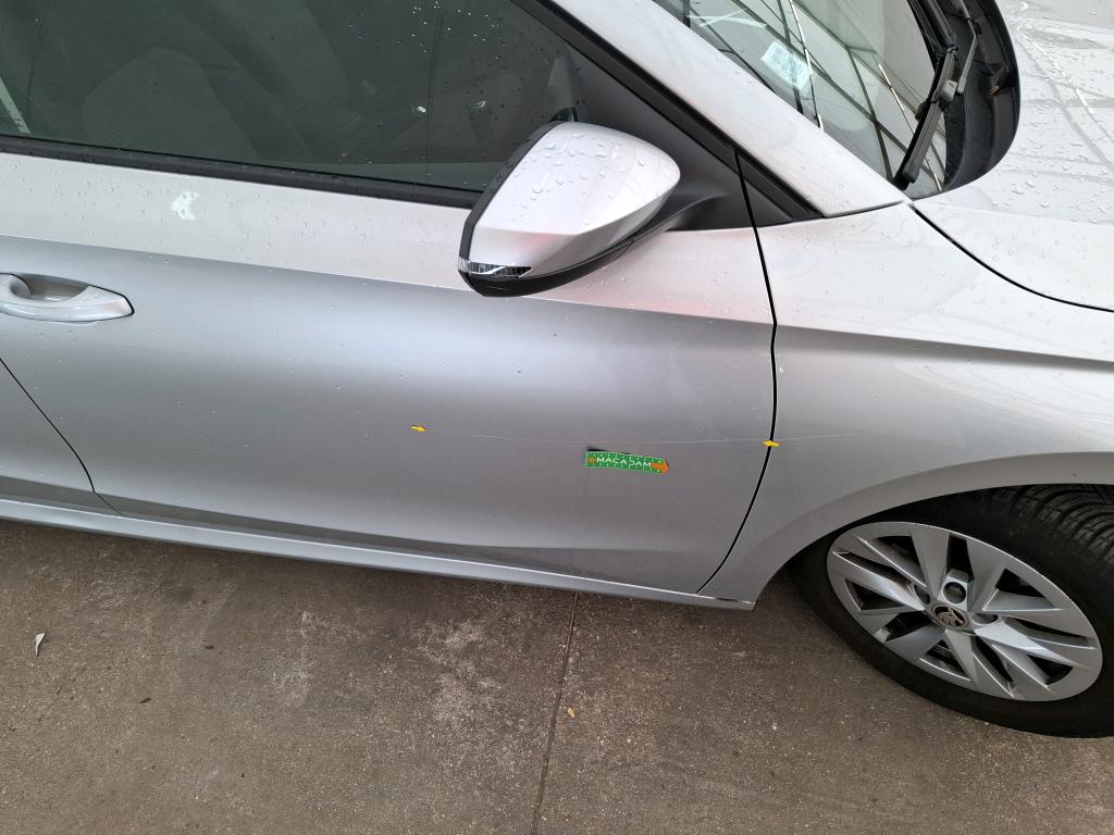 SKODA FABIA 1.0 MPI 80 ch BVM5 Ambition 2023