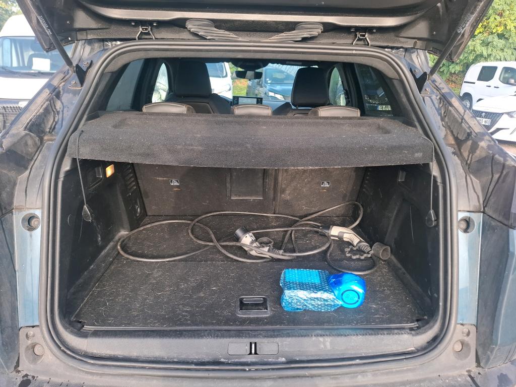 PEUGEOT 3008 Hybrid 225 e-EAT8 GT 2022