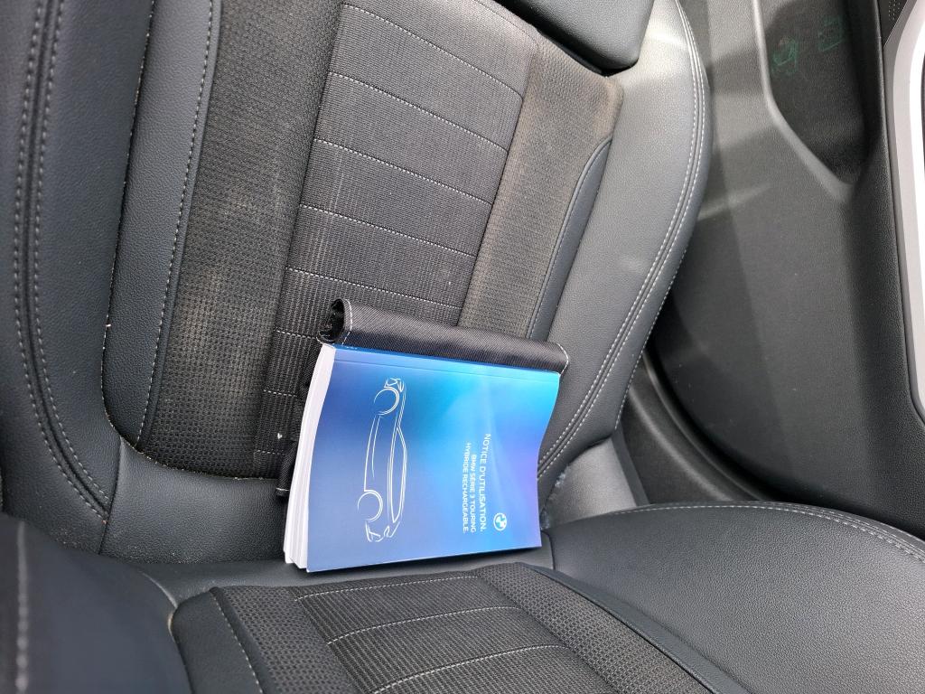 BMW SERIE 3 TOURING G21 LCI 320e 204 ch BVA8 Business Design 2023