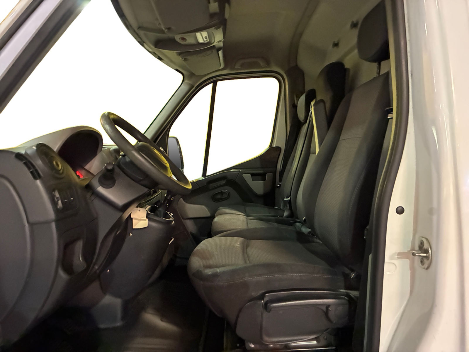 RENAULT MASTER FGN L3H2 3.5t 2.3 dCi 130 E6 GRAND CONFORT 2017