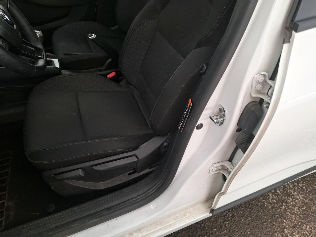 RENAULT CLIO SOCIETE BLUE DCI 85 AIR NAV 2020