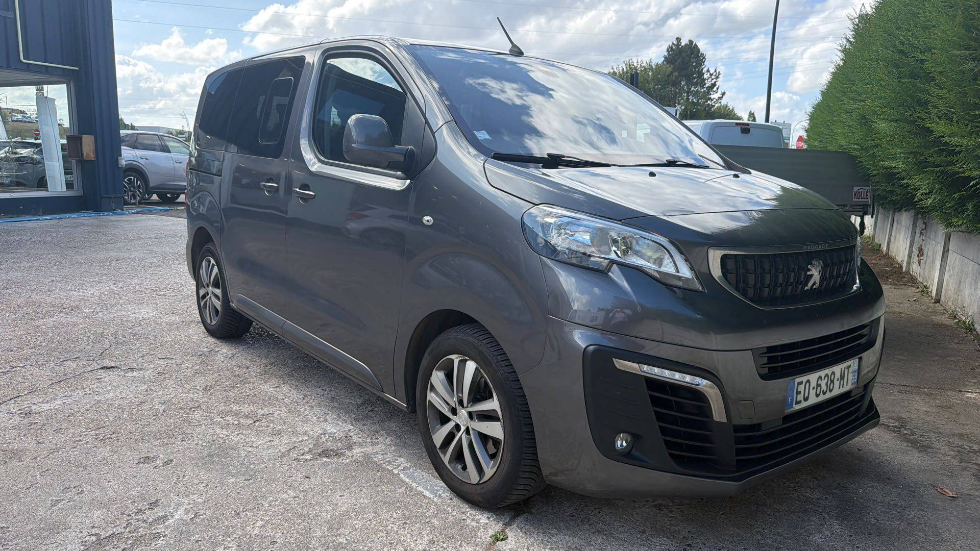 PEUGEOT Traveller Compact 1.6 BlueHDi 115ch S&S BVM6 Active Active 2017