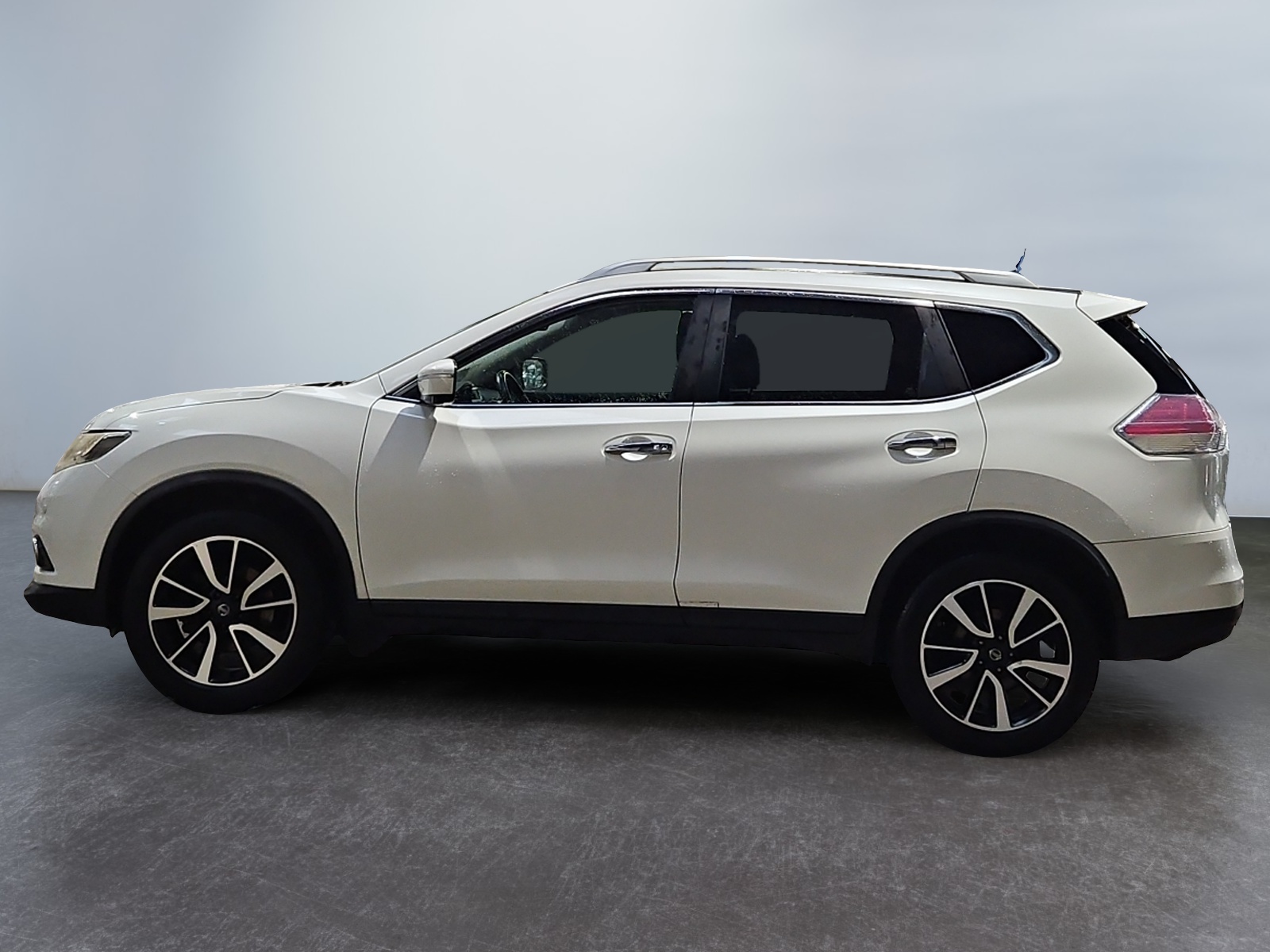 NISSAN X-TRAIL 1.6 dCi 130 7pl Xtronic N-Connecta 2016
