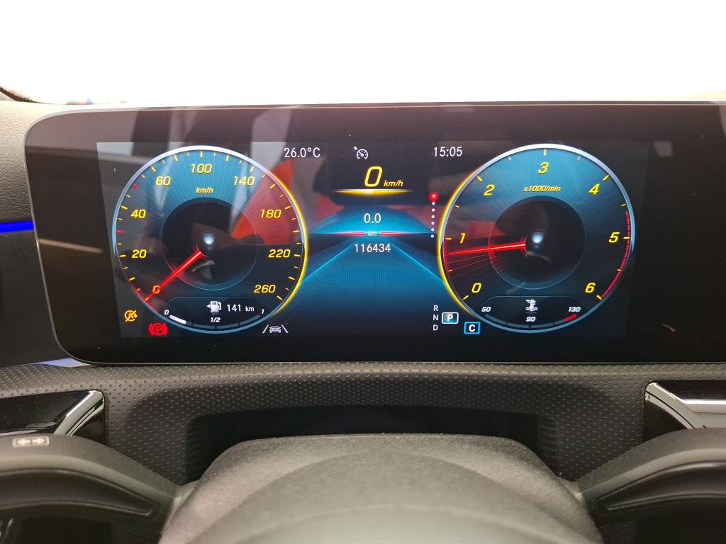 MERCEDES CLASSE A 220 d 8G-DCT AMG Line 2020