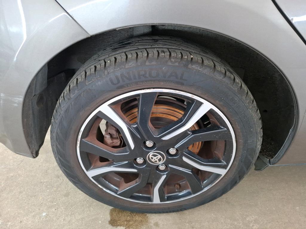 TOYOTA YARIS HYBRIDE 100h France 2017